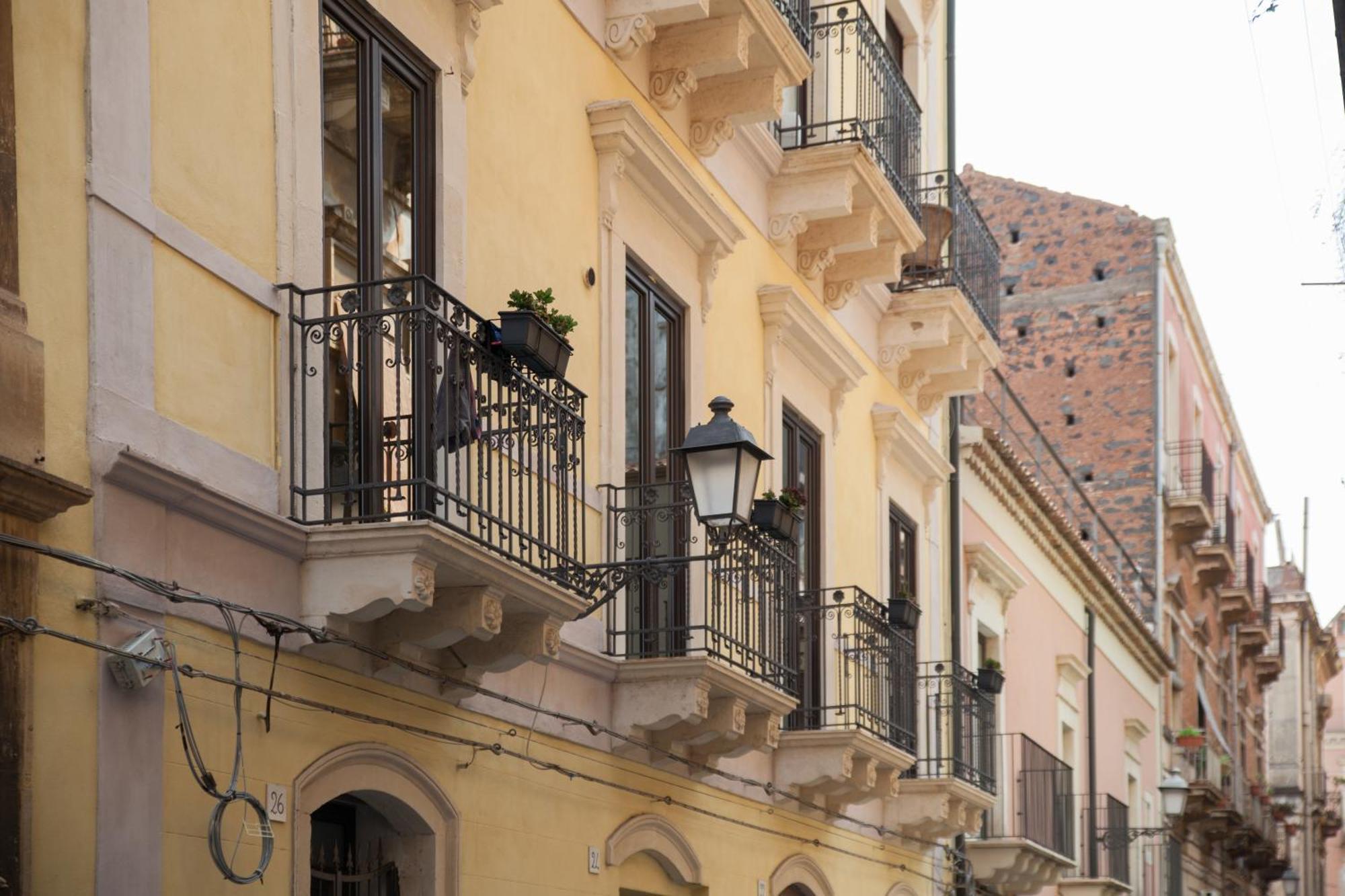 Bed and Breakfast Sisto18 Катания Экстерьер фото